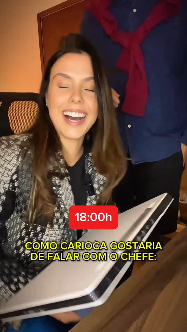 Thumbnail para HAHAHAHAA Você já teve vontade de fazer isso no trabalho?? 😂🤣👊🏼 

Ib: @jedinizm 

#carioca #cariocas #cariocando #cariocadagema #carioquissimo