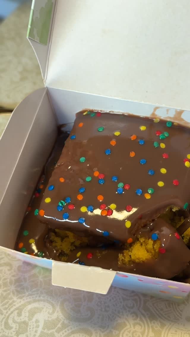 Jesus amado. Top 1 bolo de cenoura que já comi 👏🏼

@matranchesi conta o segredo a…